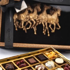 Özel Tasarım Atlı Kutu Çikolata