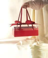 Kırmızı Kupalı Çanta Çikolata